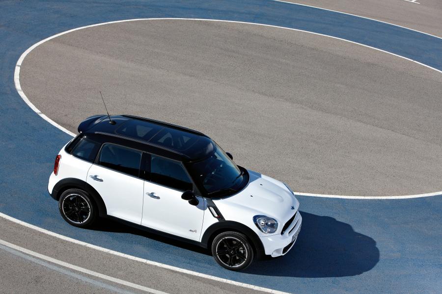  Mini Cooper Countryman S All4 2010 года  (фото 41 из 67)